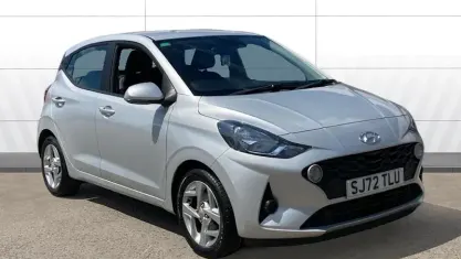 Used Hyundai i10 SE 67 HP (49 kW) 2022 Silver Hatchback