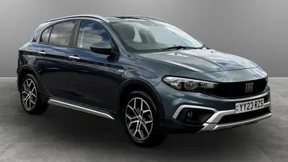 Käytetty Fiat Tipo Cross 131 HP (96 kW) 2023 Viistoperä