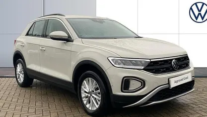 Used VW T-Roc Life 110 HP (80 kW) 2024 SUV