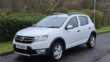 White Used 2014 Dacia Sandero Lauréate Hatchback | £3,295 (Fair price)