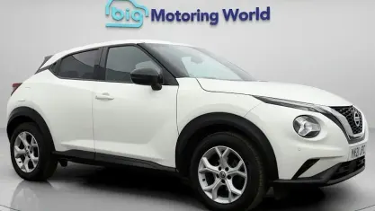 Used Nissan Juke N-Connecta 114 HP (83 kW) 2021 White SUV