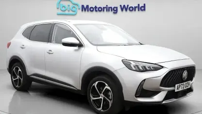 Begagnad MG HS Trophy 162 HK (119 kW) 2024 Silver SUV