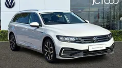White Used 2021 VW Passat GTE Estate | £15,566 (Fair price)