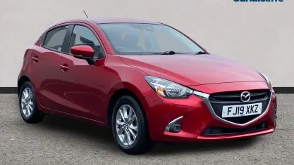 Usado Mazda 2 90 HP (66 kW) 2018 Vermelho Citadino