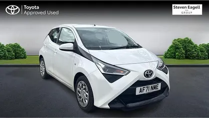 Used Toyota Aygo X-play 72 HP (52 kW) 2021 Hatchback