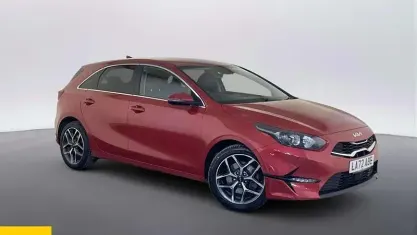 Used Kia Ceed 160 HP (117 kW) 2023 Red Hatchback