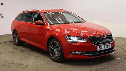 Used Skoda Superb LAURIN & KLEMENT 150 HP (110 kW) 2017 Red Estate