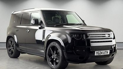 Used Land Rover Defender HSE Dynamic 250 HP (183 kW) 2024 Santorini black SUV