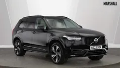 Metallic onyx black Used 2022 Volvo XC90 Plus SUV | £38,423 (Fair price)