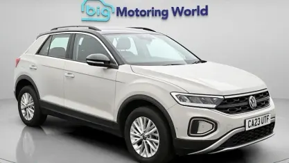 Usado VW T-Roc S 110 HP (80 kW) 2023 Cinzento SUV