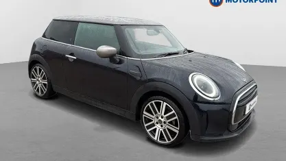 Używany Mini Cooper Exclusive 136 KM (100 kW) 2022 Niebieski Hatchback
