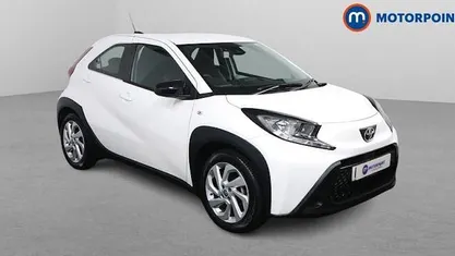 Used Toyota Aygo X PURE 72 HP (52 kW) 2025 SUV
