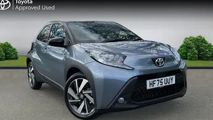 New Toyota Aygo X 72 HP (52 kW) 2025 Persian salt bitone SUV