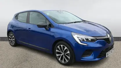 Used Renault Clio Evolution 145 HP (106 kW) 2023 Blue Hatchback