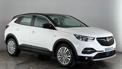 Used Vauxhall Grandland X Sport 131 HP (96 kW) 2018 SUV