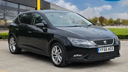 Used Seat Leon SE Dynamic 110 HP (80 kW) 2016 Black Hatchback