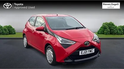 Used 2021 Toyota Aygo X-play Hatchback | £12,314 (Fair price)