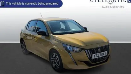 Used Peugeot 208 Allure+ 102 HP (75 kW) 2023 Hatchback