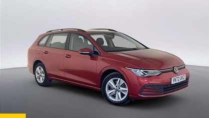 Używany VW Golf VIII S 116 KM (85 kW) 2023 Czerwony Kombi