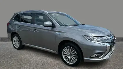 Used Mitsubishi Outlander P-HEV 177 HP (130 kW) 2018 Estate