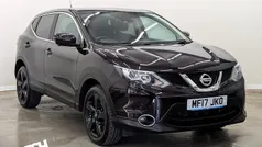 Black Used 2016 Nissan Qashqai N-Connecta SUV | £9,990 (Fair price)