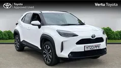 White Used 2023 Toyota Yaris Cross Design SUV | £20,818 (Fair price)