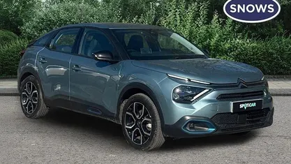 Begagnad Citroën e-C4 100 kW (136 HK) 2021 Blå Halvkombi