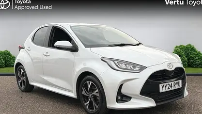 Used Toyota Yaris Hybrid Design 116 HP (85 kW) 2024 Hatchback