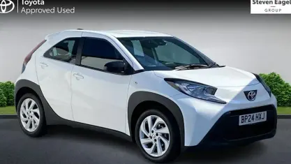 Używany Toyota Aygo X PURE 72 KM (52 kW) 2025 SUV