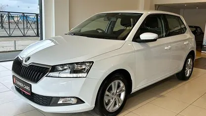 Used Skoda Fabia SE 95 HP (69 kW) 2021 White Hatchback