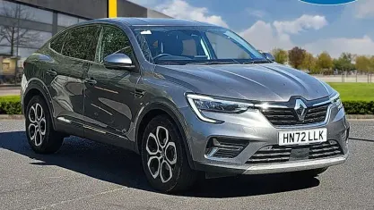 Used Renault Arkana Version S 143 HP (105 kW) 2022 Grey  SUV