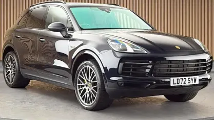 Used Porsche Cayenne Platinum Edition 462 HP (339 kW) 2022 Blue SUV