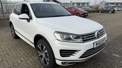 Used 2017 VW Touareg R-line SUV | £12,500 (Fair price)