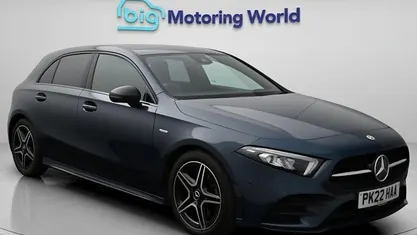 Used Mercedes A180 Executive 136 HP (100 kW) 2022 Blue Hatchback