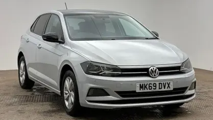Used VW Polo SE 95 HP (69 kW) 2019 Silver Hatchback