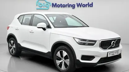 Used Volvo XC40 Core 211 HP (155 kW) 2022 White SUV