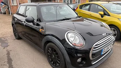 Used Mini ONE Hatch 102 HP (75 kW) 2017 Hatchback