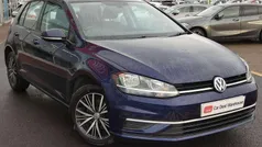 Blue Used 2017 VW Golf VII SE Hatchback | £9,999 (Fair price)