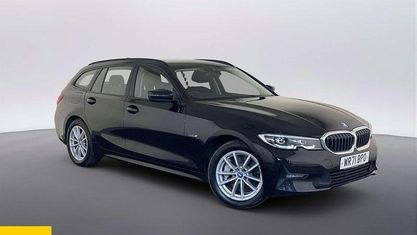 Usado BMW 330e Comfort Edition 292 HP (214 kW) 2021 Preto Carrinha
