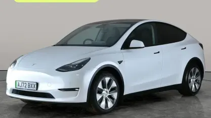 Używany Tesla Model Y Long Range AWD 286 kW (389 KM) 2025 SUV