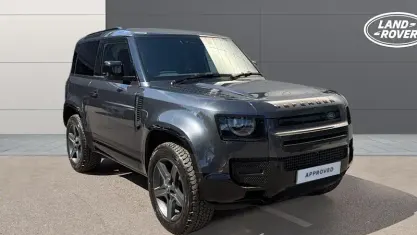 Used Land Rover Defender SE Dynamic 300 HP (220 kW) 2023 SUV