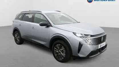 Używany Peugeot 5008 Allure 145 KM (106 kW) 2025 Szary SUV