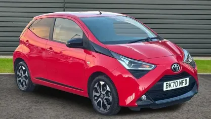 Usado Toyota Aygo Trend 72 CV (52 kW) 2021 Utilitario