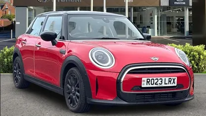 Used Mini Cooper Classic 136 HP (100 kW) 2022 Red Hatchback