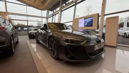 Used 2025 Audi e-tron GT quattro Sedan | £104,990 (Fair price)