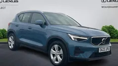 Used 2025 Volvo XC40 Core SUV | £26,099 (Fair price)