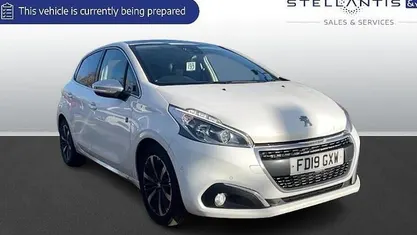 Used 2019 Peugeot 208 Hatchback | £7,687 (Fair price)