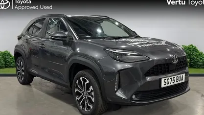 Used 2025 Toyota Yaris Hybrid Design Estate | £24,495 (Good price)