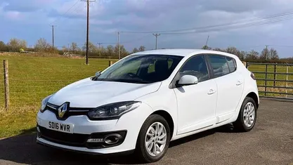 Used Renault Mégane IV Expression+ 110 HP (80 kW) 2016 Hatchback
