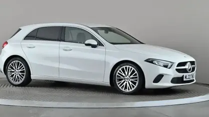 Used Mercedes A180 Executive 116 HP (85 kW) 2022 White Hatchback